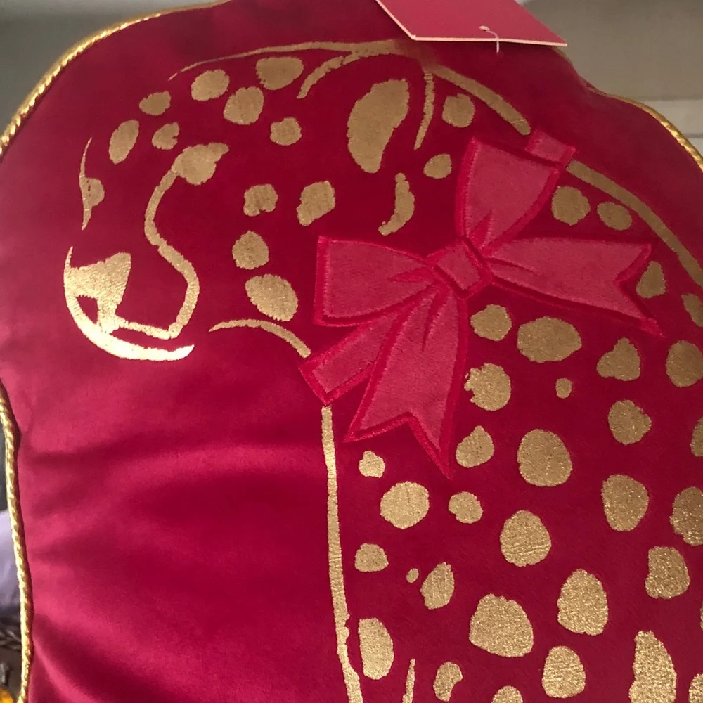 NWT Juicy Couture Hot Pink & Gold Leopard Heart Accent Pillow